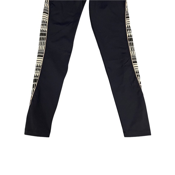 Track & Field Black knitted Mesh on Side Leggings Size S - Picture 5 of 13